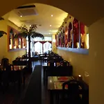 Simla Indiaas Restaurant Voor Kamer